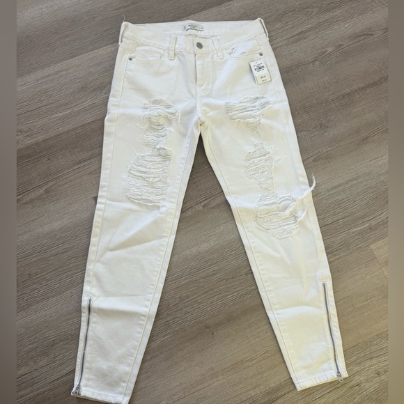 Abercrombie and fitch jeans NWT - Picture 1 of 3